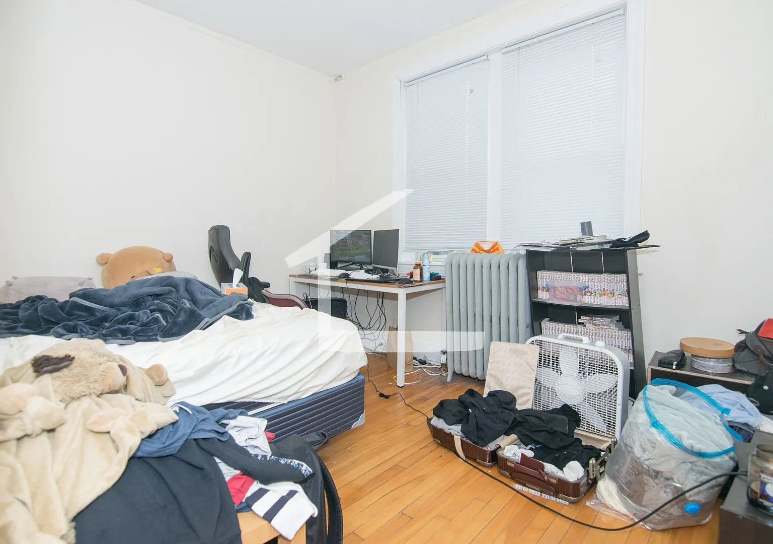 Check out this 3 bed in Coolidge Corner.... — Photo 4