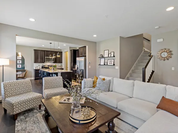 18147 Glassfern Ln, Lakeville, MN 55044