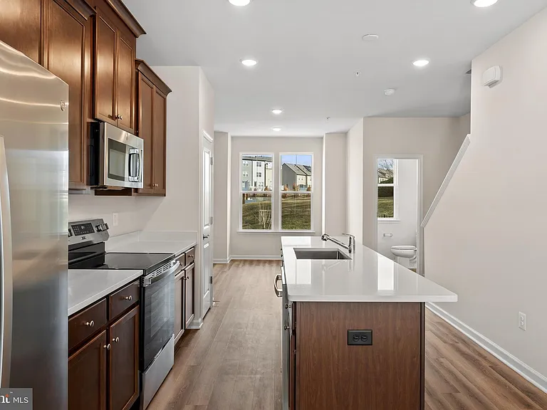 6045 Soho Way — Photo 13