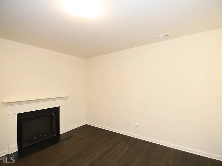 85 Chastain Cir — Photo 15