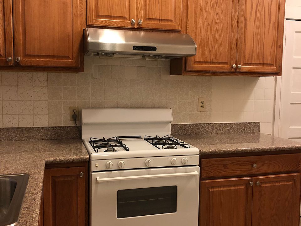 2nd image of 167 11th St #169