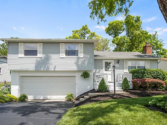 3rd image of 2574 Dolores Dr