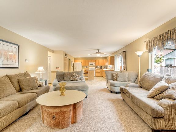 5th image of 8613 196th Street Ct E