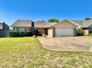 2312 Shadowlake Dr, Oklahoma City, OK 73159