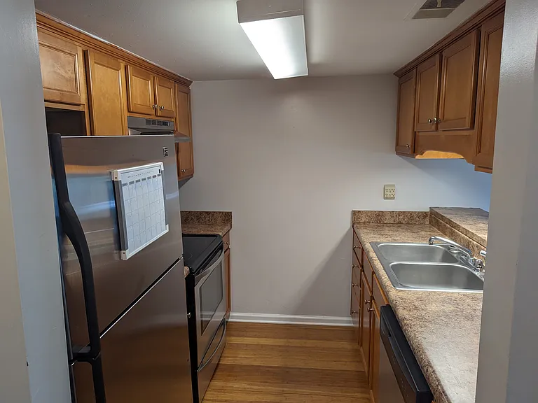 813 Harden St #2 — Photo 5