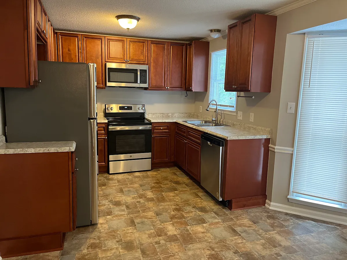 Building Photo - 7405 N Thorncliff Pl