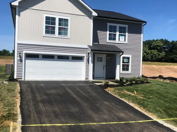 326 Outrigger Rd, Inwood, WV 25428