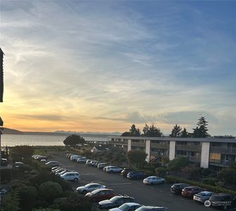 23009 Marine View Drive S #B207, Des Moines, WA, 98198