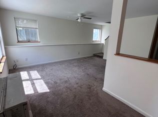 10 White Birch Ln APT 9, Portland, ME 04103