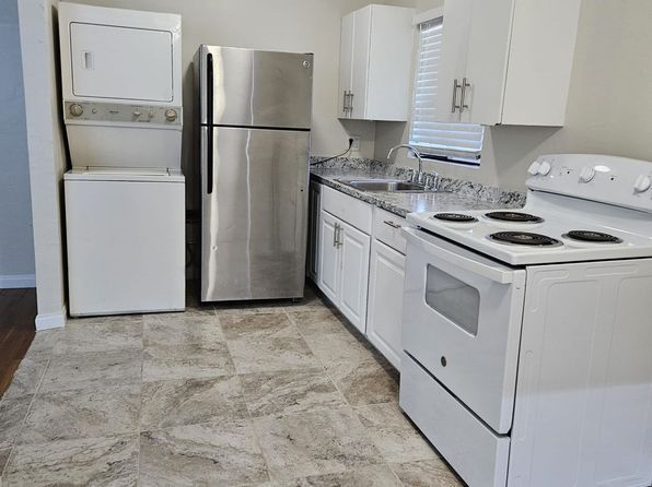 1325 S Casino Center Blvd APT C