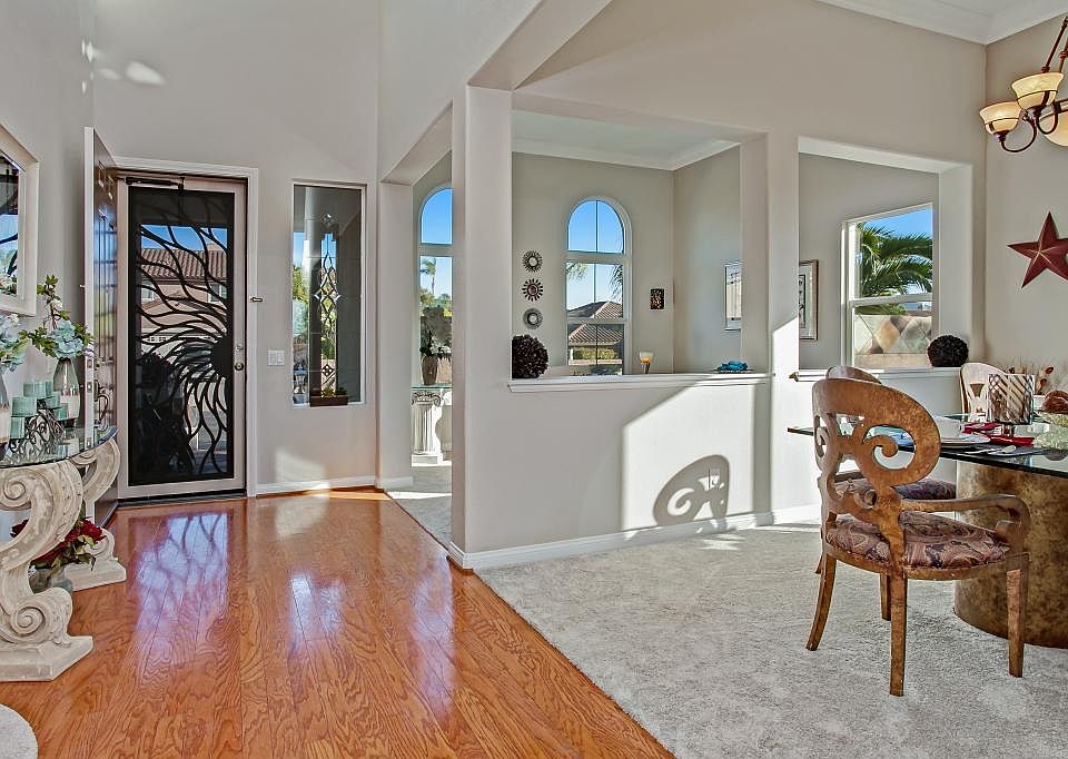 1st image of 824 Settlers Ct