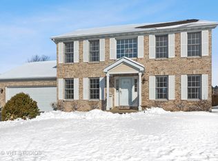 613 Fox Holw, Dekalb, IL 60115