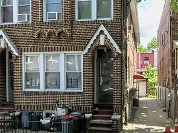 4215 Bedford Ave, Brooklyn, NY 11229