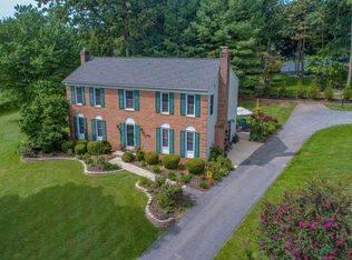 6143 Forest Ln, Sykesville, MD 21784