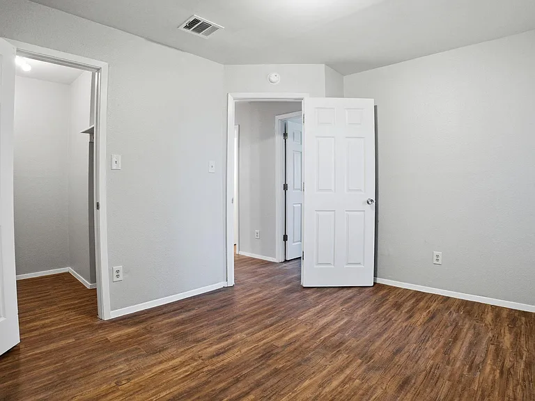 5204 Nuckols Crossing Rd #B — Photo 11