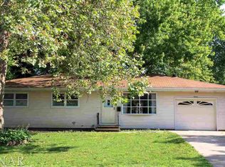 16 Ardith Dr, Normal, IL 61761