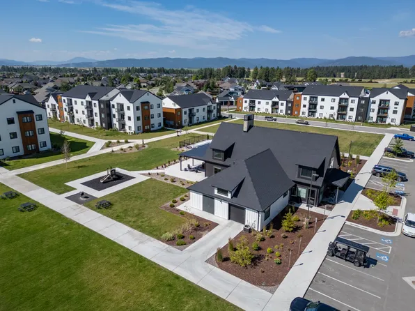 Silverbrook Apartments