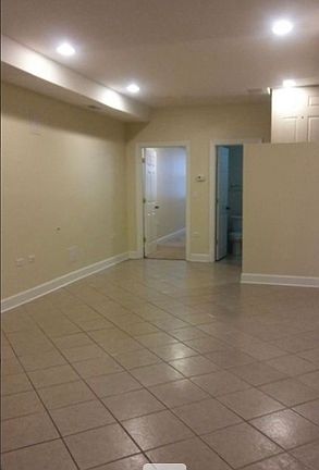3rd image of 3543 W Sunnyside Ave APT G