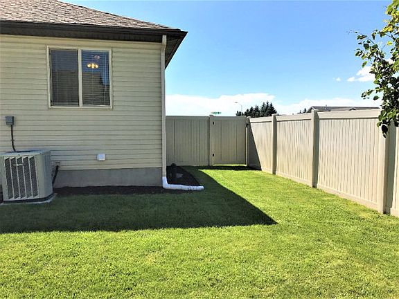 3rd image of 341 Oaktrail Dr