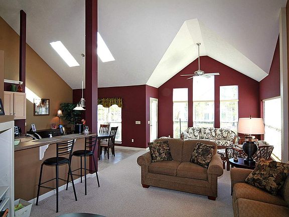 4th image of 469 Winward Ln
