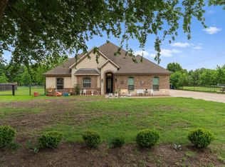 113 Silverwood Dr, Ovilla, TX 75154