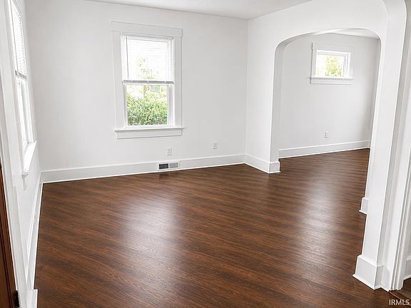 4th image of 1936 Bayer Ave