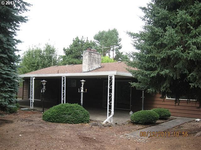 2nd image of 2434 SE Azalea Ct
