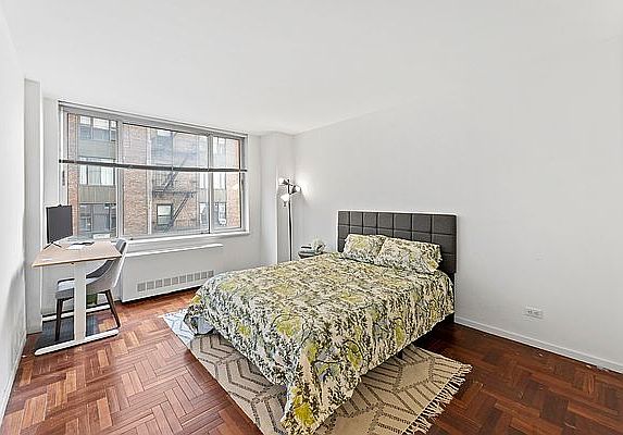 5th image of 2373 Broadway APT 634