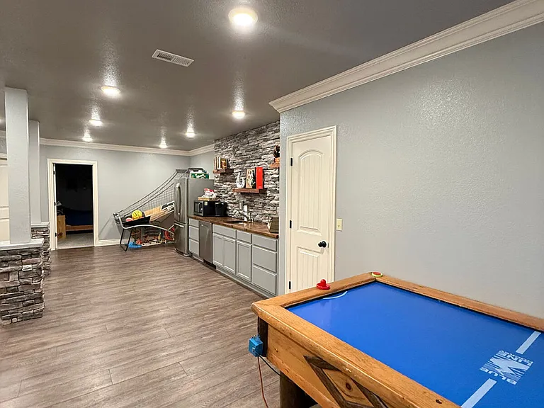 137 Millstone Ct — Photo 25
