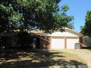 2306 NW 75th St, Lawton, OK 73505