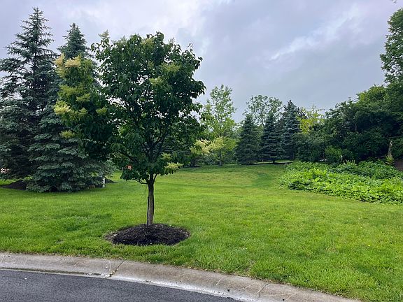 3rd image of 2600 Scioto Pointe Ln