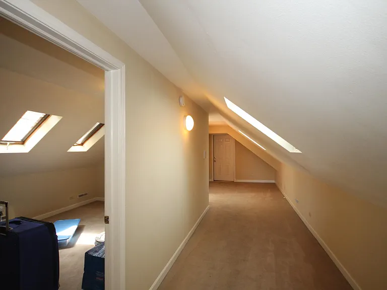 3338 N Kenmore Ave #3 — Photo 14