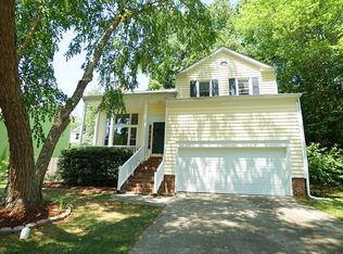 103 McWaine Ln, Cary, NC 27513