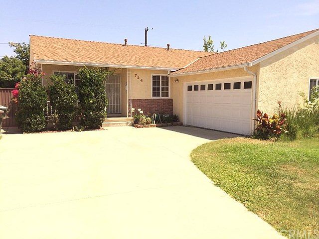 1st image of 724 Sandia Ave