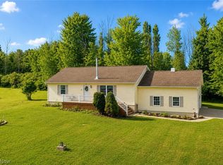 6077 Weaver Rd, Conneaut, OH 44030