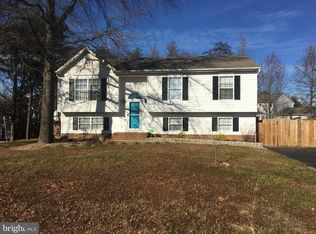 8500 Glenmont Dr, Fredericksburg, VA 22407