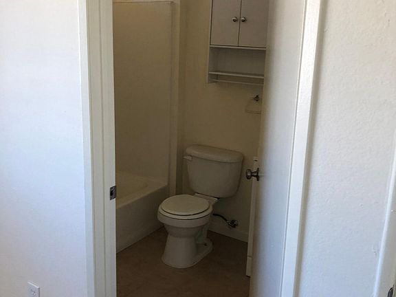 4th image of 1525 W 224th St APT 3
