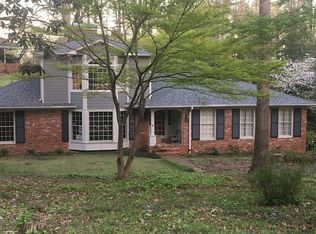 3703 Dunbarton Dr, Mountain Brook, AL 35223