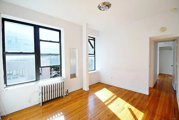 Rented by Julianna Realty Corp | media 7