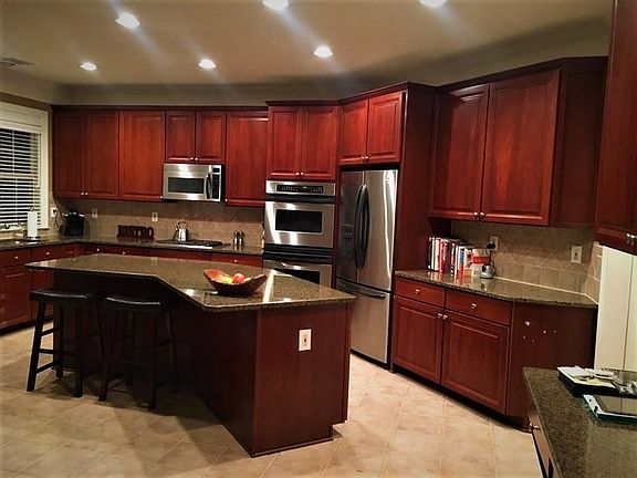 3rd image of 2025 Belridge Ct