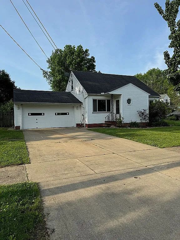 15616 Corkhill Rd photo 1
