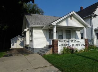 715 Comfort St, Lansing, MI 48915