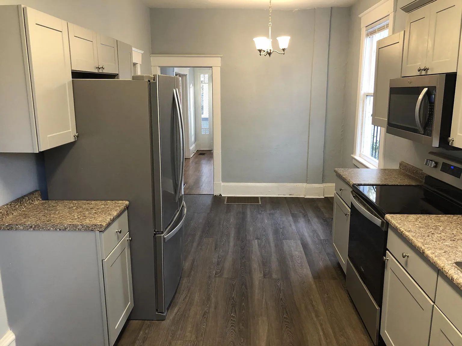 1 bed, 141 sqft, $900 — Photo 3