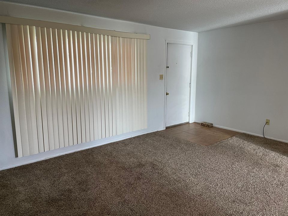1st image of 1015 Trona Dr