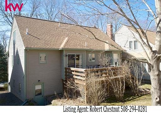 3rd image of 32 Copperwood Dr