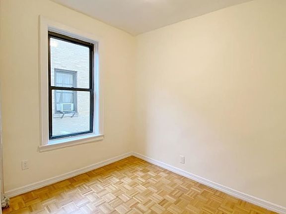 4th image of 304 W 14th St APT 5A