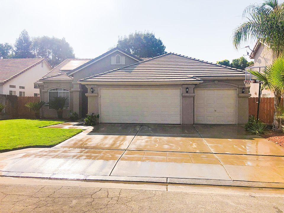 1st image of 2899 E Pryor Dr