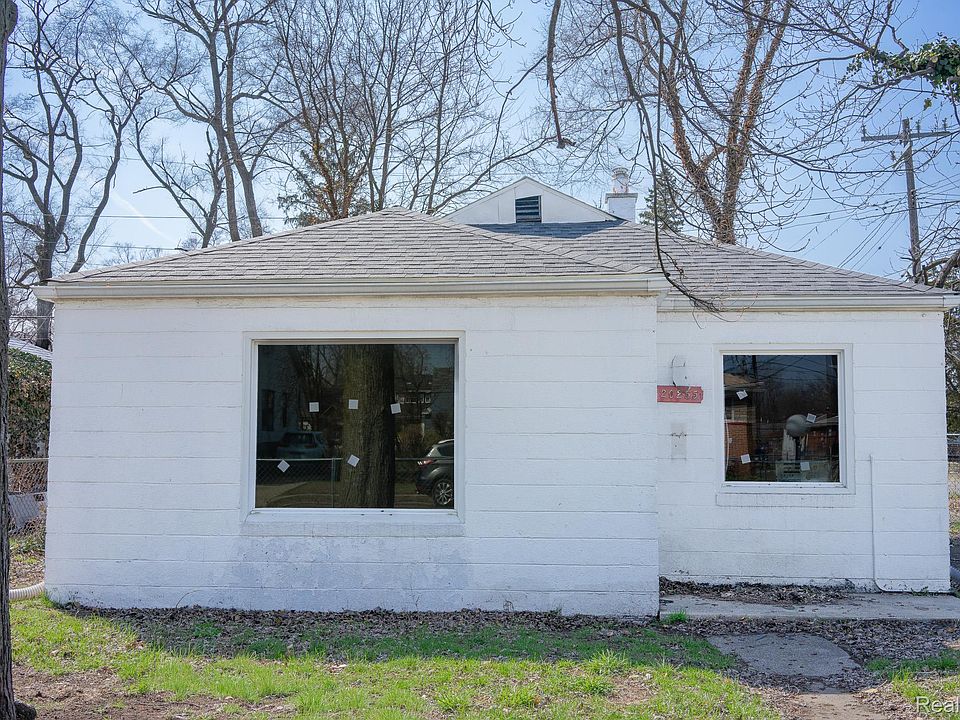 1st image of 20255 Santa Rosa Dr