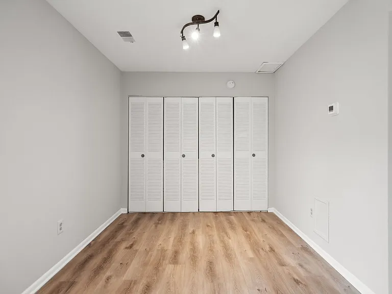 7907 Timarand Ct — Photo 36
