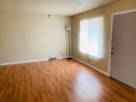 4th image of 5610 79th St